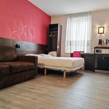 Urban Style, Hotel Le Cheval Noir, Saint-Etienne ภายนอก รูปภาพ