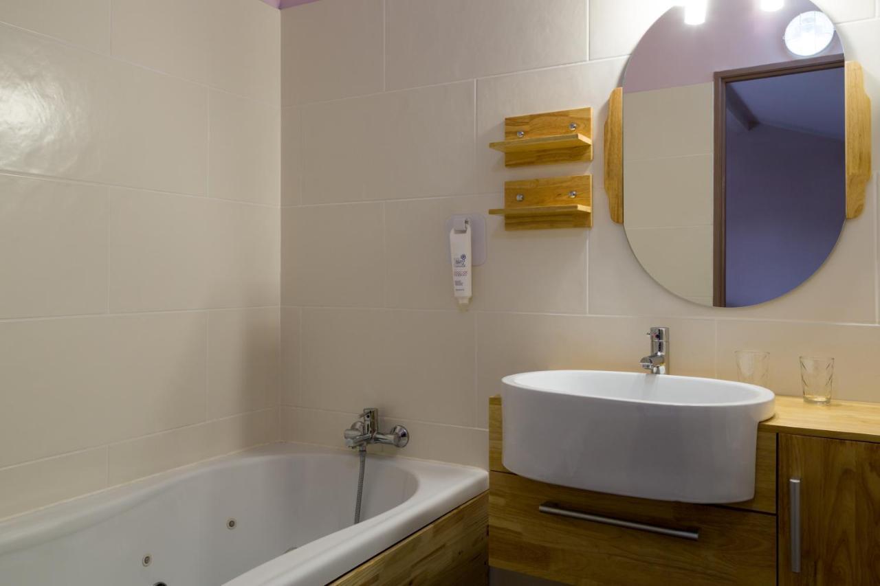 Urban Style, Hotel Le Cheval Noir, Saint-Etienne ภายนอก รูปภาพ