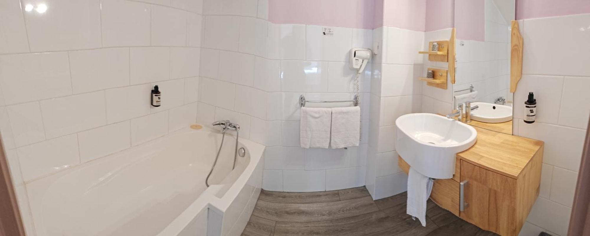 Urban Style, Hotel Le Cheval Noir, Saint-Etienne ภายนอก รูปภาพ