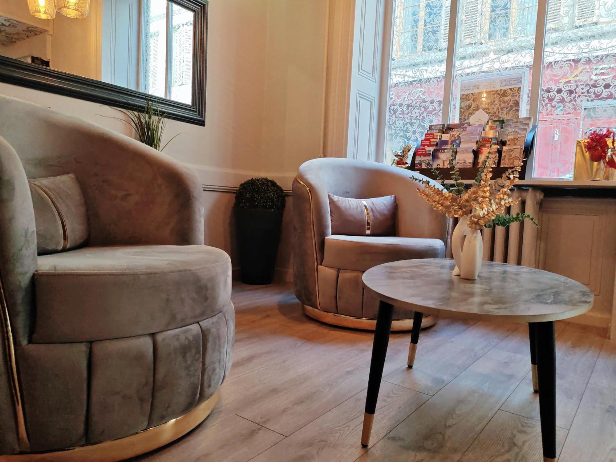 Urban Style, Hotel Le Cheval Noir, Saint-Etienne ภายนอก รูปภาพ