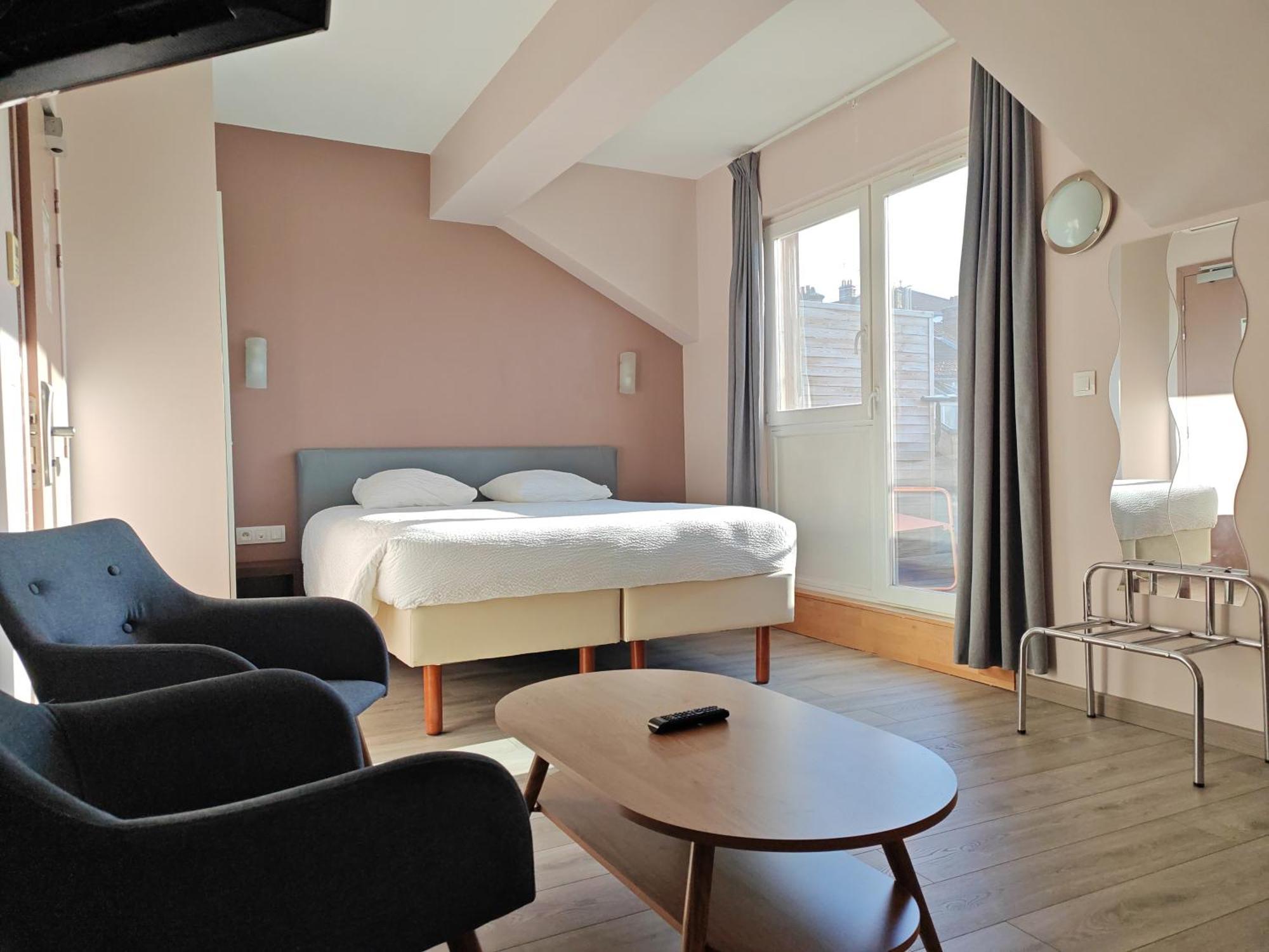 Urban Style, Hotel Le Cheval Noir, Saint-Etienne ภายนอก รูปภาพ