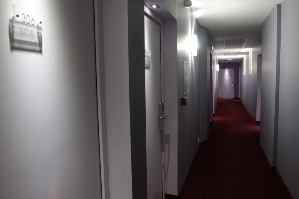 Urban Style, Hotel Le Cheval Noir, Saint-Etienne ภายนอก รูปภาพ